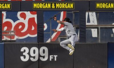 Pereira maravilló a todos con una espectacular atrapada en el Bronx