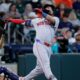 Wilyer Abreu brilla con el bate, el guante y se quedó corto por un hit de la escalera Wilyer Abreu brilla con el bate, el guante y se quedó corto por un hit de la escalera