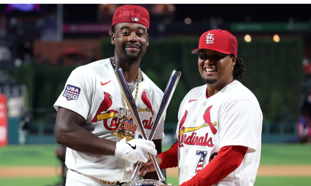 El venezolano Terán le lanzó a Walker, al igual que Pujols en el 2022… pero esta vez ganó