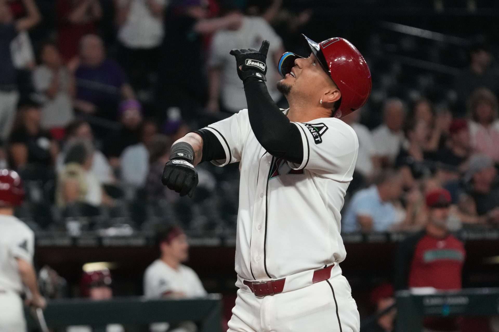Ildemaro Vargas extiende racha de hits y va por récord de Pablo Sandoval