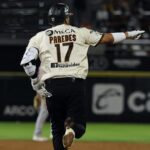 Naranjeros estallan con 12 carreras y pintan de blanco a Charros en la LMP