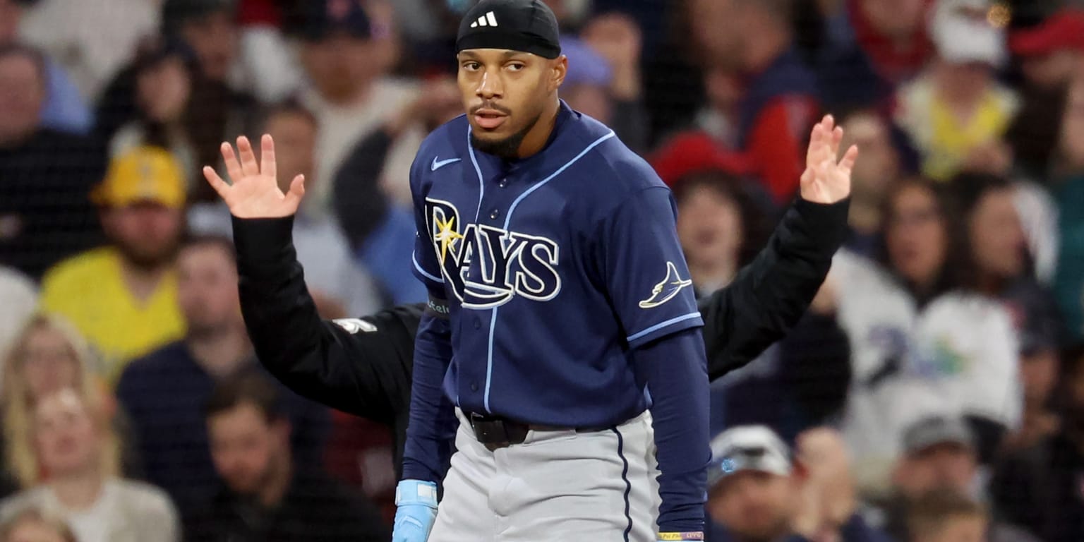 Díaz llega a 1,000 hits para ayudar a Rays a seguir encendidos en Boston