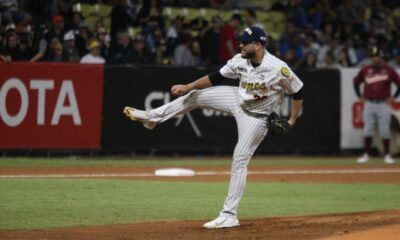 Los Leones despiden a 4 peloteros, entre ellos un pitcher con experiencia en MLB 