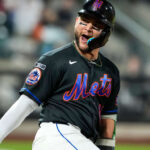 Dos bambinazos de Bichette ayudan a Mets a vencer a Bravos