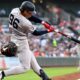 Yankees superan a Orioles tras polémica decisión de foul en batazo de Alonso Yankees superan a Orioles tras polémica decisión de foul en batazo de Alonso