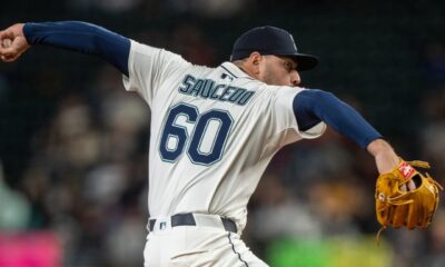 Informe: Los Angelinos pactan con el relevista Tayler Saucedo 