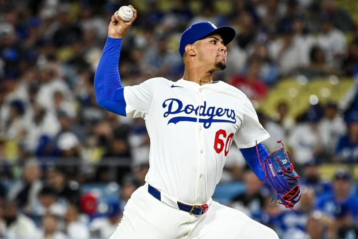 Edgardo Henriquez recibe permiso y Tiburones reestructura su bullpen