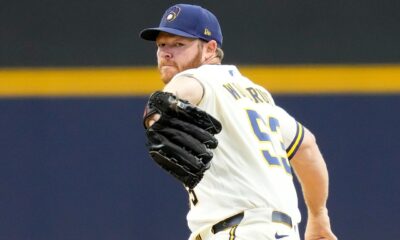 Cerveceros arrollan a D-backs, pero prenden las alarmas con Woodruff