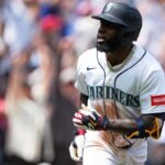 Grand slam de Arozarena impulsa contundente victoria de Marineros ante Azulejos