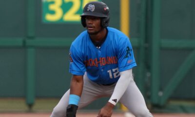 Arrasa De Vries en junio, tanto al bate como en el corrido de bases 