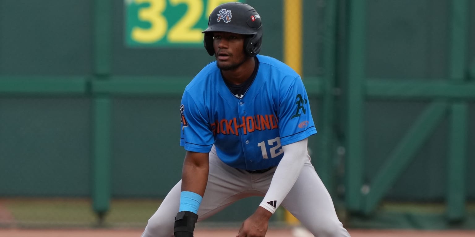 Arrasa De Vries en junio, tanto al bate como en el corrido de bases 
