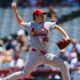 Wetherholt y Dobbins se visten de héroes en blanqueada de Cardenales sobre Angelinos