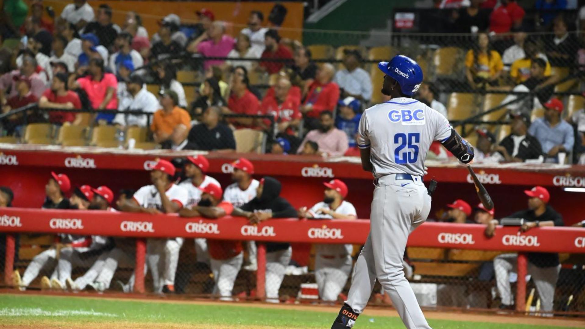 Licey, Toros y Gigantes dominan en Lidom; acción intensa en Puerto Rico y México Licey, Toros y Gigantes dominan en Lidom; acción intensa en Puerto Rico y México