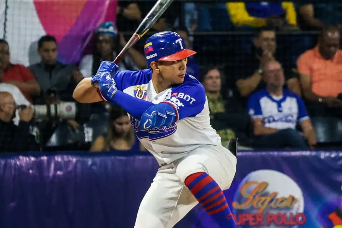 Jadher Areinamo impulsa 3 carreras y super a Alex Cabrera en lista histórica entre novatos en el equipo