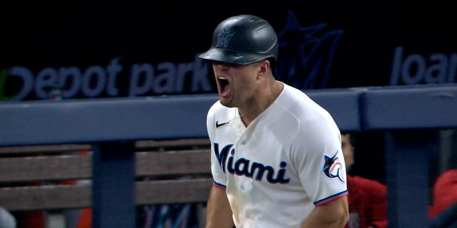 Marlins remontan con tres jonrones para superar a los Nacionales