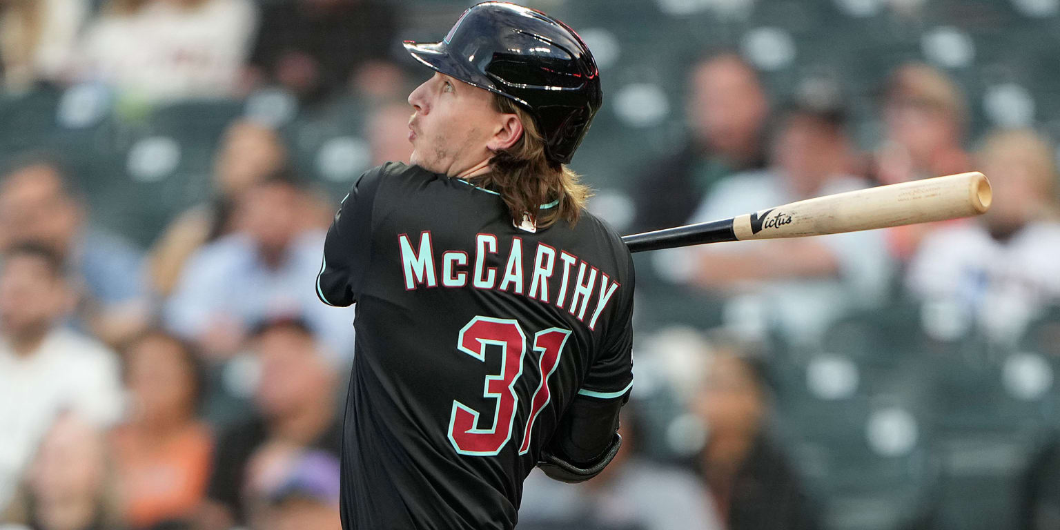 Rockies adquieren al jardinero Jake McCarthy el cambio con los D-backs