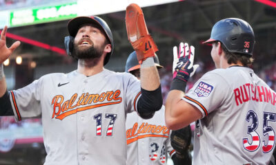 Rutschman y Alonso lideran el triunfo de los Orioles ante los Rojos