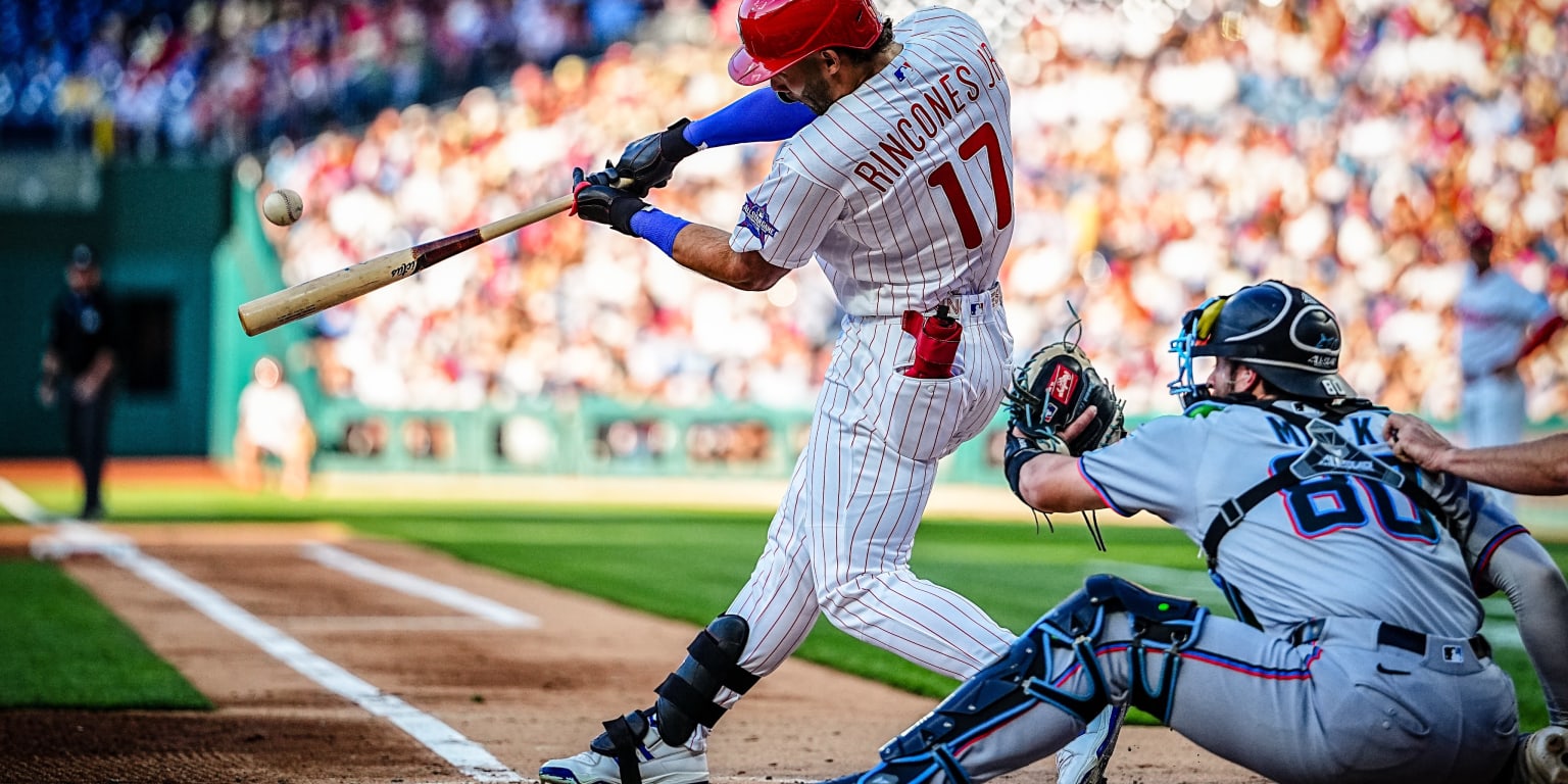 ¿1er hit? ¡1er jonrón! Rincones Jr. la bota en su debut en Citizens Bank Park