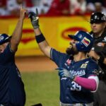 Renato Núnez sacude 3 jonrones para entrar en un exclusivo club y guiar la ofensiva del Magallanes