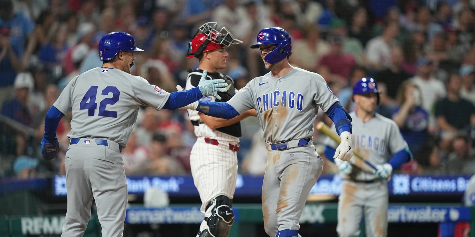 Hoerner guía a los Cachorros al triunfo con noche de cinco impulsadas