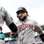 José Herrera firma con Texas: 13 agentes libres venezolanos ya tienen contrato para 2026