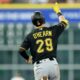 Gran noche de O’Hearn (HR, 3 CI) respalda a Jones en su 1ra victoria en 21 meses Gran noche de O’Hearn (HR, 3 CI) respalda a Jones en su 1ra victoria en 21 meses