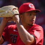 Chase Burns enfría a los Astros y los Rojos frenan seguidilla de ocho derrotas