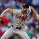 Sale domina a Filis y supera a Glavine en la lista de ponches de por vida Sale domina a Filis y supera a Glavine en la lista de ponches de por vida
