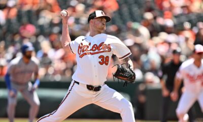 Orioles coronan buena estadía con gran ataque en triunfo sobre Azulejos