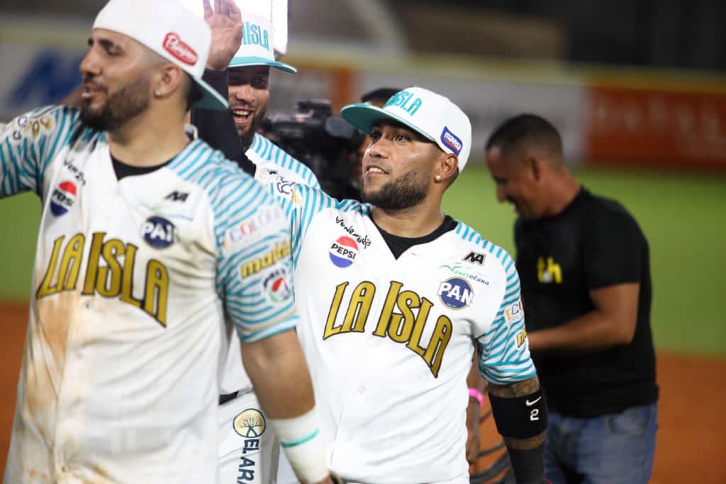 Alexi Amarista remolca tres carreras y se pone codo a codo con Balbino Fuenmayor