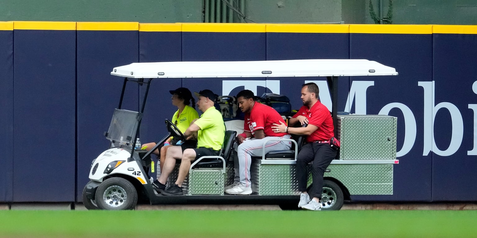 Myers sale en carrito tras espectacular atrapada y choque contra la barda