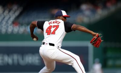 Relevista dominicano José Ferrer es traspasado a Mariners