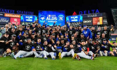 Blue Jays dejan a Yankees en el camino, avanza a Serie de Campeonato por primera vez desde 2015