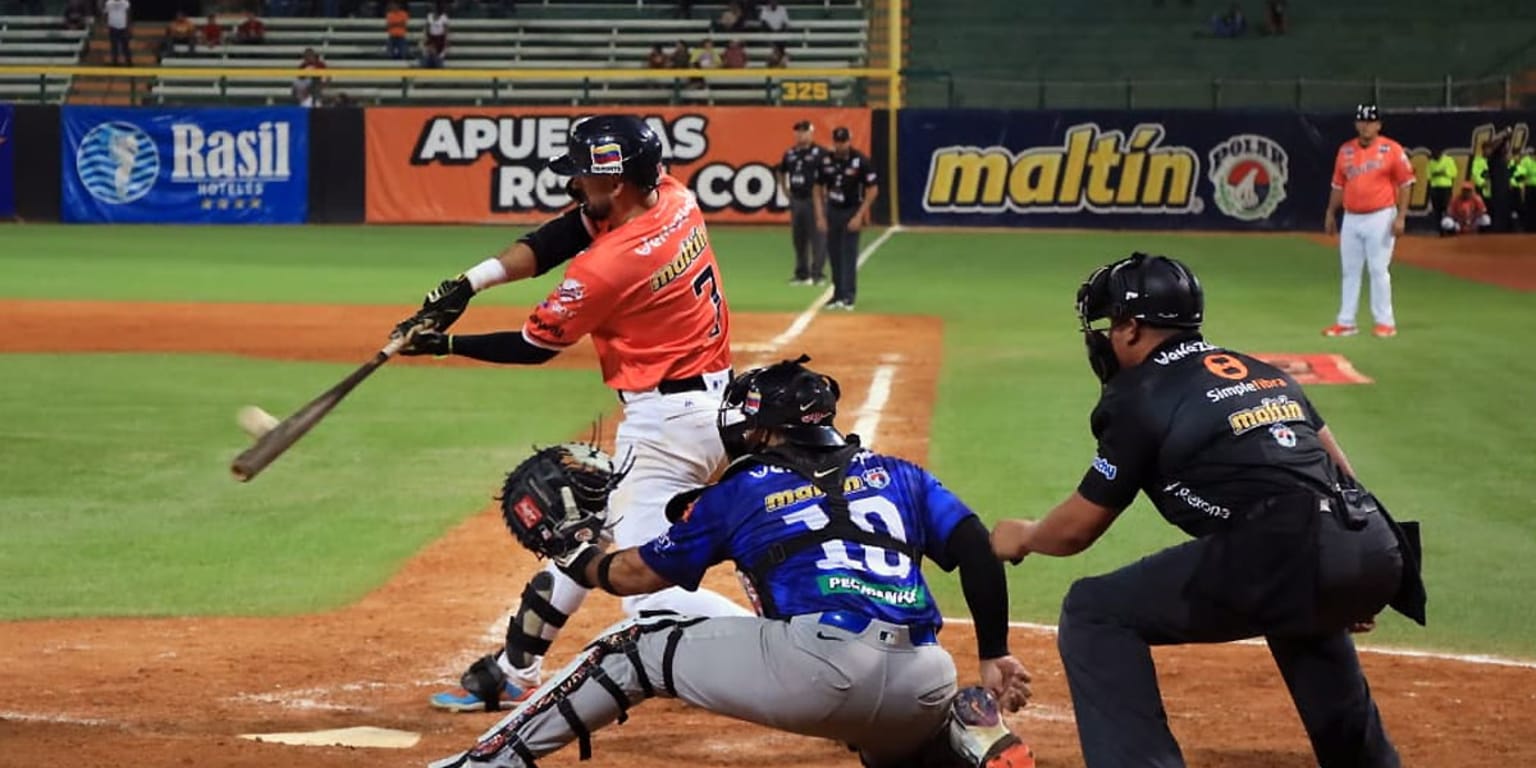 Caribes vencen a Tigres y aseguran pase al Round Robin en Venezuela
