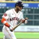 Peña dispara su tercer jonrón en 5 juegos y encabeza explosión ofensiva de los Astros Peña dispara su tercer jonrón en 5 juegos y encabeza explosión ofensiva de los Astros