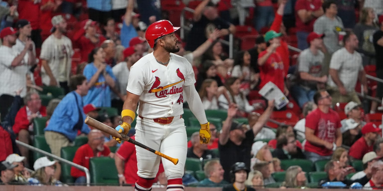 Jonrón de oro de Herrera en extras mantiene viva la magia de S.L. en juegos cerrados