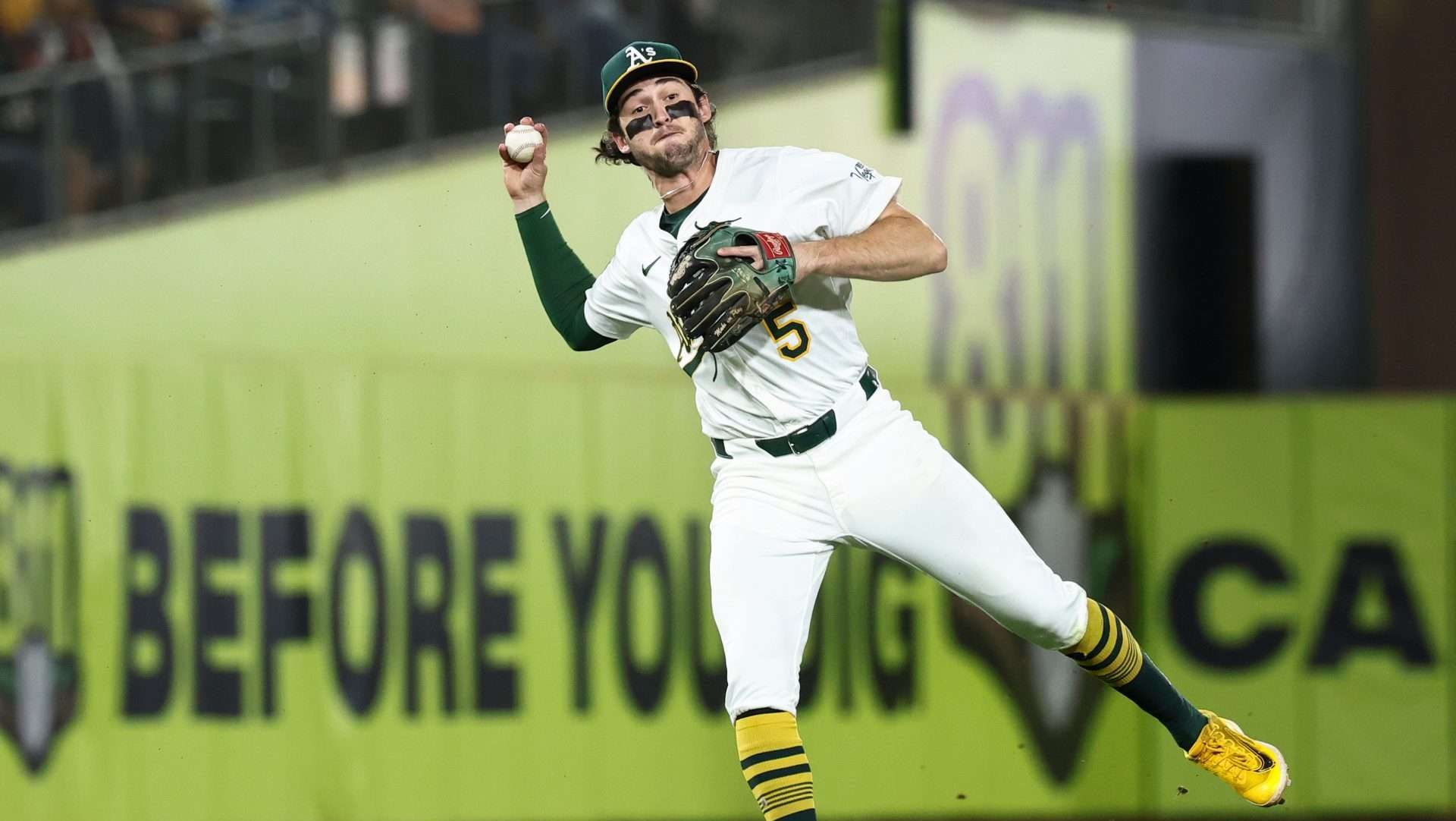 Athletics aseguran su campocorto con extensión a Jacob Wilson