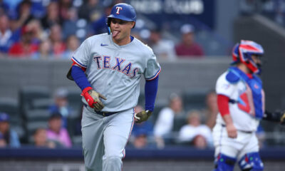 Pederson culmina turno de 11 lanzamientos con el primero de tres jonrones de los Rangers