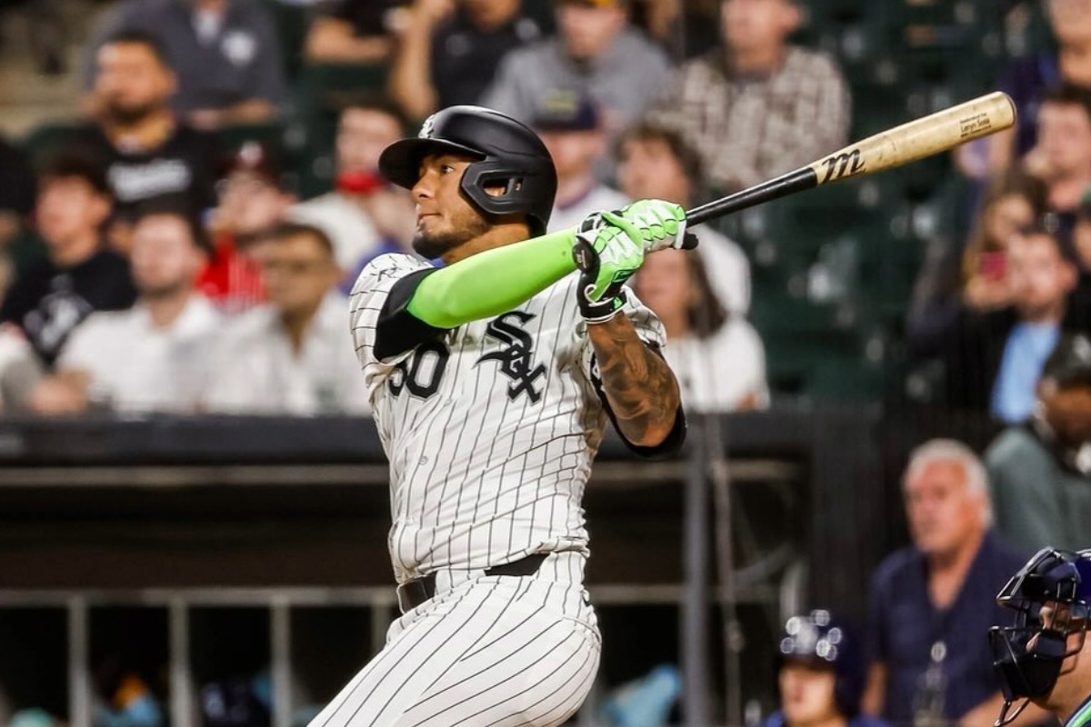 Chicago entrega vía en un cambo a Lenyn Sosa, su mejor bateador la temporada pasada