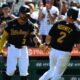 Piratas se rebelan contra Bender con dos outs para derrotar a los Marlins