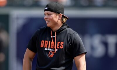 Respiran los Orioles: Holliday no tiene daño estructural en su mano operada