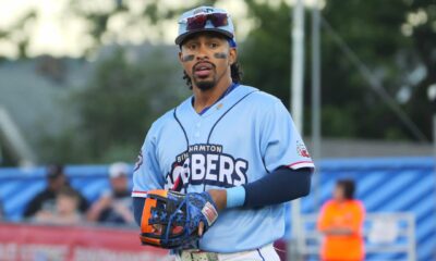 Lindor conecta sencillo y anota en su primer juego de rehabilitación en Doble-A 