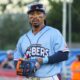 Lindor conecta sencillo y anota en su primer juego de rehabilitación en Doble-A Lindor conecta sencillo y anota en su primer juego de rehabilitación en Doble-A