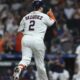 Jonrón de Vázquez respalda debut de Pecko y Astros salen del bache Jonrón de Vázquez respalda debut de Pecko y Astros salen del bache