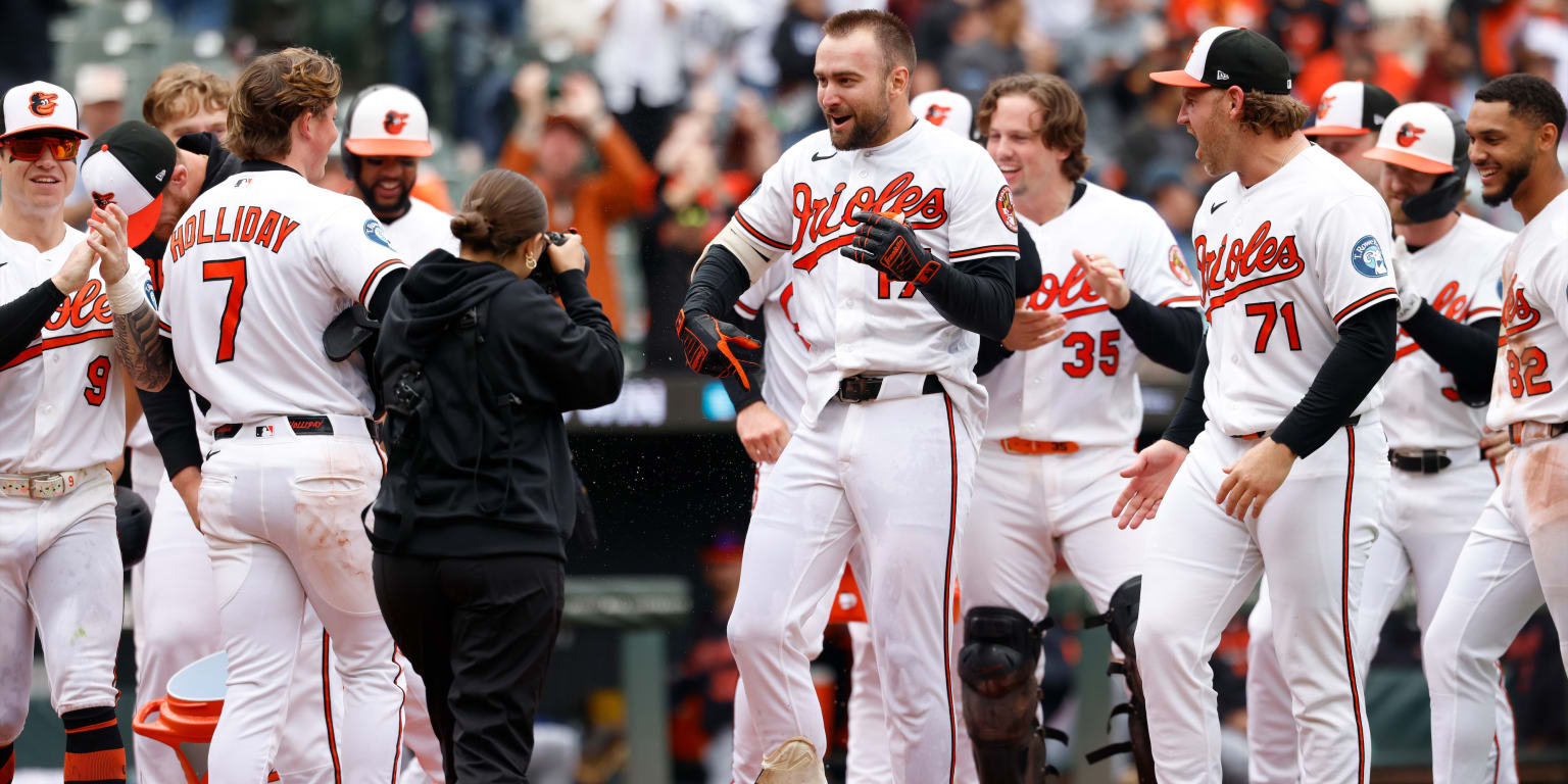 HR de oro de Cowser le da a Orioles su primer triunfo por walk-off del 2026