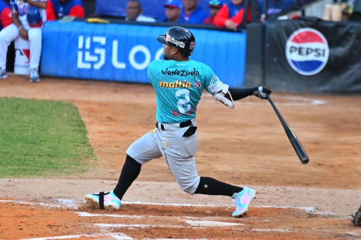 Alexi Amarista conecta jonrón y se da la mano con Luis Landaeta [+VIDEO]