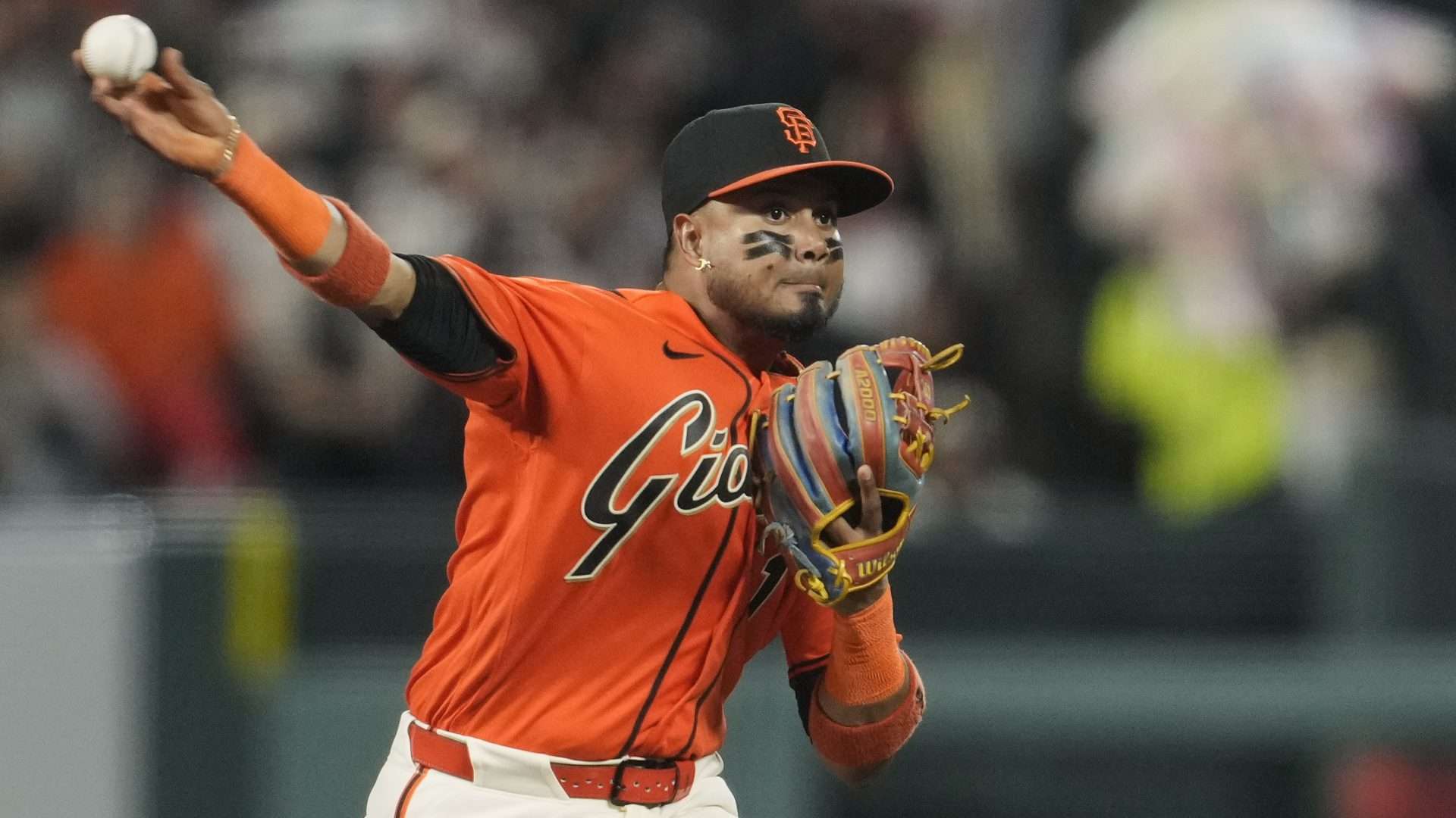 Luis Arráez se posiciona entre las mejores segunda base defensivas de MLB