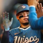 A la banda contraria: William Contreras sacude su segundo vuelacercas del año y se acerca a cifras redondas [+Video]