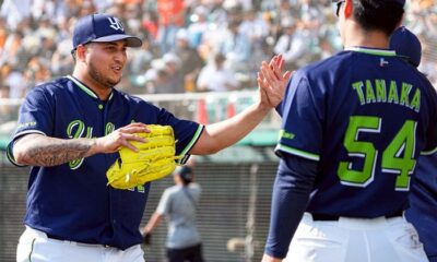 José Quijada y Anderson Espinoza son colíderes de pitcheo en Japón
