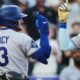 Muncy y Rojas se combinan para tres jonrones y Dodgers apalean a los Rockies Muncy y Rojas se combinan para tres jonrones y Dodgers apalean a los Rockies